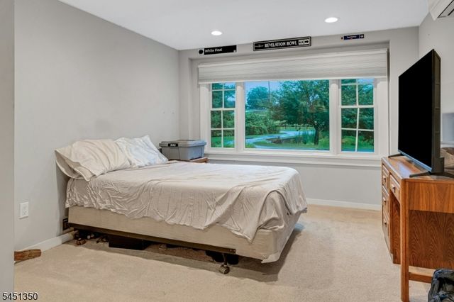 112 E Valley Brook Rd, Washington Twp., NJ 07853