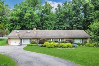 112 E Valley Brook Rd, Washington Twp., NJ 07853