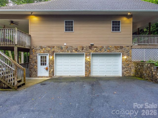1838 Coman Road, Franklin, NC 28734