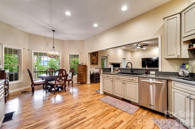 1838 Coman Road, Franklin, NC 28734