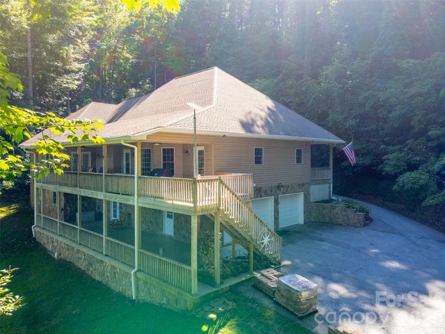 1838 Coman Road, Franklin, NC 28734