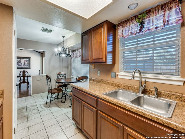 7626 Meadow Lawn, San Antonio, TX 78251
