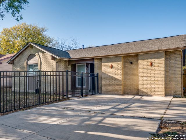 7626 Meadow Lawn, San Antonio, TX 78251