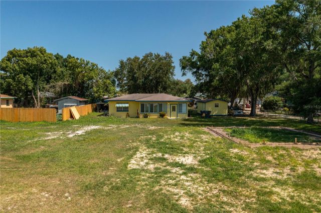 103 EAGLE LAKE LOOP ROAD, Winter Haven, FL 33884