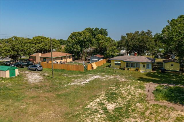 103 EAGLE LAKE LOOP ROAD, Winter Haven, FL 33884
