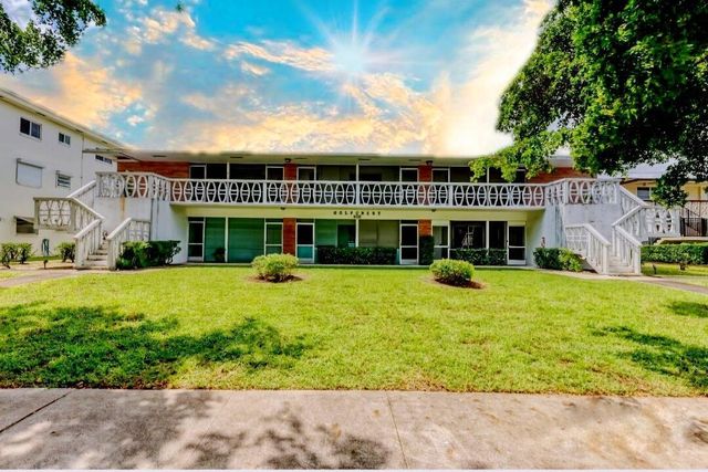 400 S Luna Court 2, Hollywood, FL 33021