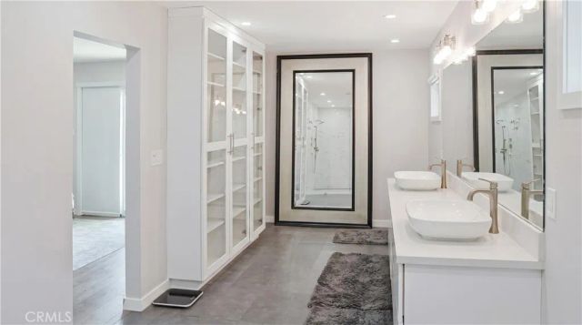 728 Val Vista, Pomona, CA 91768