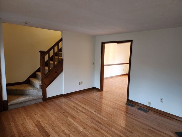 B7 Scotty Hollow Dr B7, Chelmsford, MA 01863