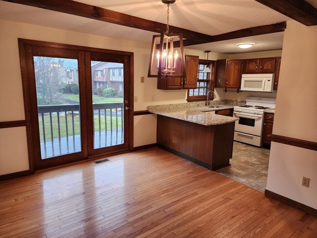 B7 Scotty Hollow Dr B7, Chelmsford, MA 01863