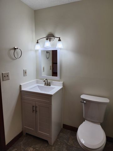 B7 Scotty Hollow Dr B7, Chelmsford, MA 01863