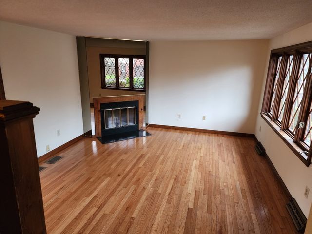 B7 Scotty Hollow Dr B7, Chelmsford, MA 01863