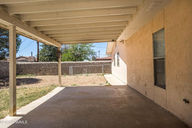 1070 Jasmine Drive, Las Cruces, NM 88005