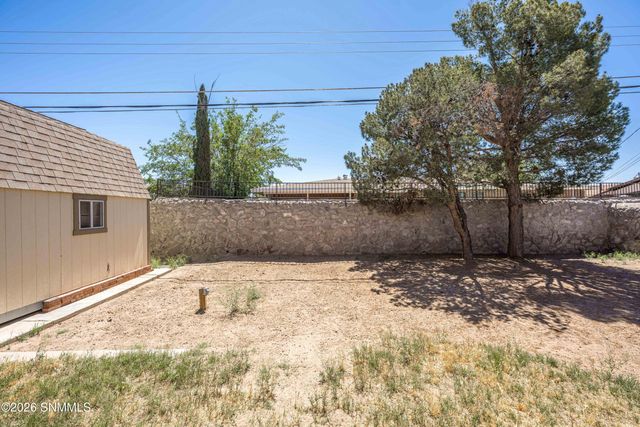 1070 Jasmine Drive, Las Cruces, NM 88005