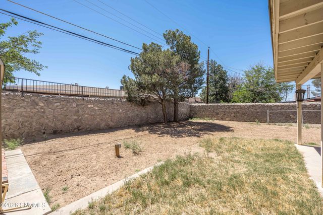 1070 Jasmine Drive, Las Cruces, NM 88005