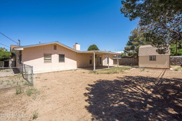 1070 Jasmine Drive, Las Cruces, NM 88005