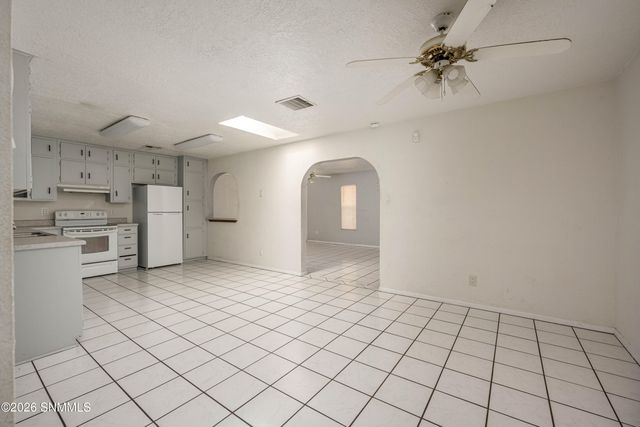 1070 Jasmine Drive, Las Cruces, NM 88005