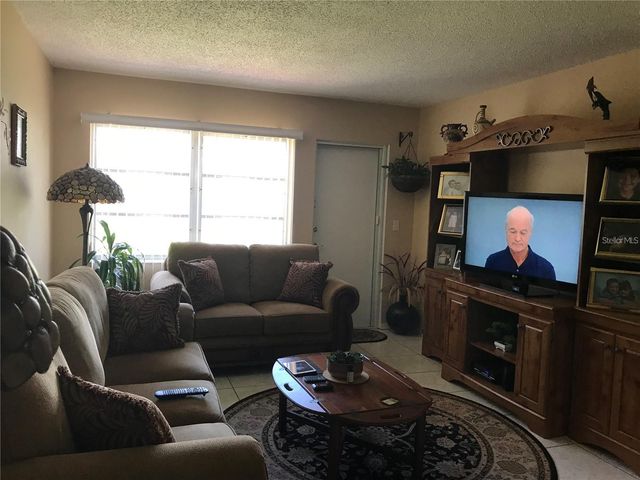 6033 CORAL WAY 5, Bradenton, FL 34207