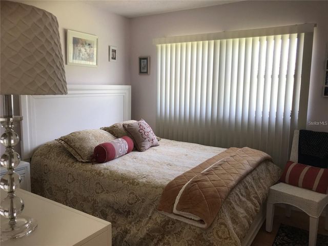 6033 CORAL WAY 5, Bradenton, FL 34207