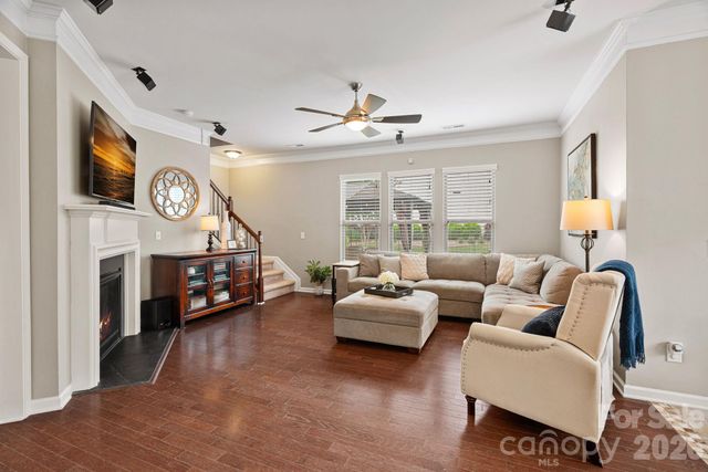 404 Senate Court Way, Huntersville, NC 28078