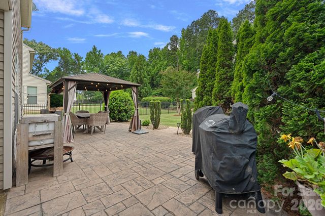 404 Senate Court Way, Huntersville, NC 28078