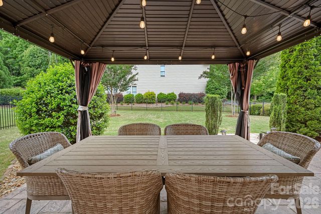404 Senate Court Way, Huntersville, NC 28078