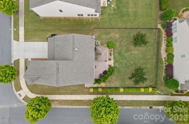 404 Senate Court Way, Huntersville, NC 28078
