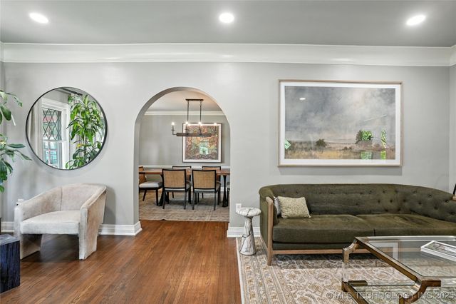 202 Hazel Boulevard, Tulsa, OK 74114