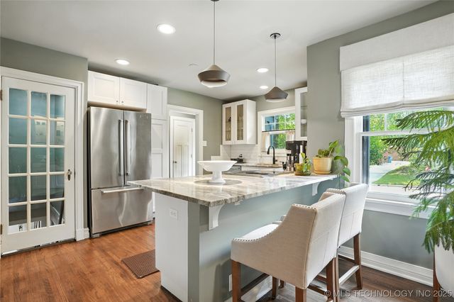 202 Hazel Boulevard, Tulsa, OK 74114