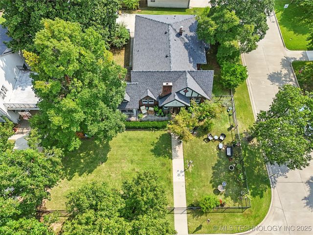 202 Hazel Boulevard, Tulsa, OK 74114