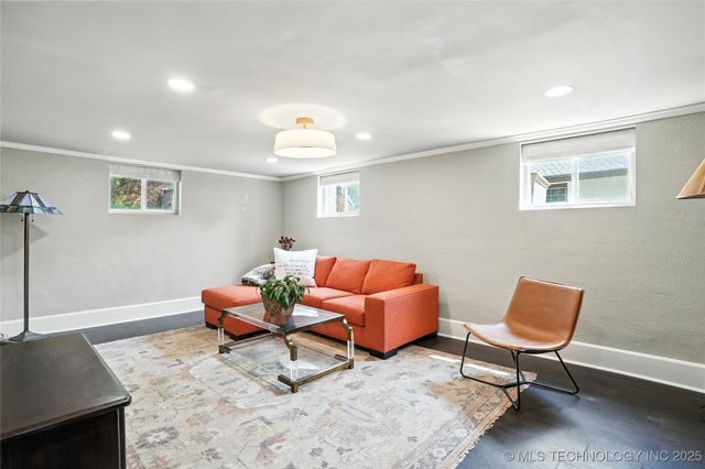 202 Hazel Boulevard, Tulsa, OK 74114