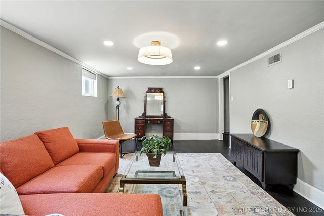 202 Hazel Boulevard, Tulsa, OK 74114