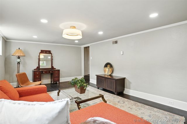 202 Hazel Boulevard, Tulsa, OK 74114