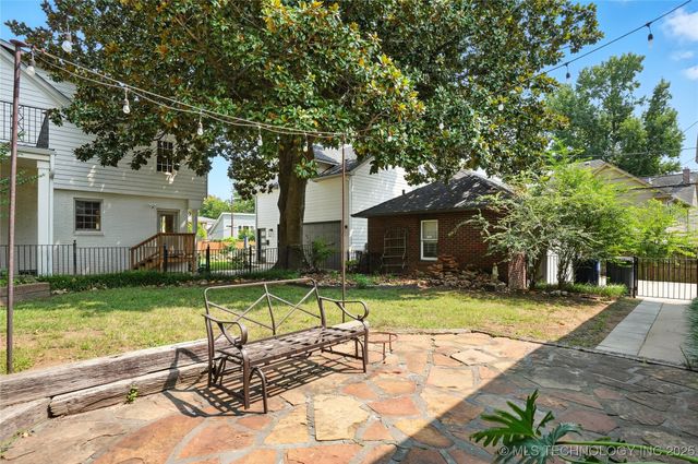 202 Hazel Boulevard, Tulsa, OK 74114