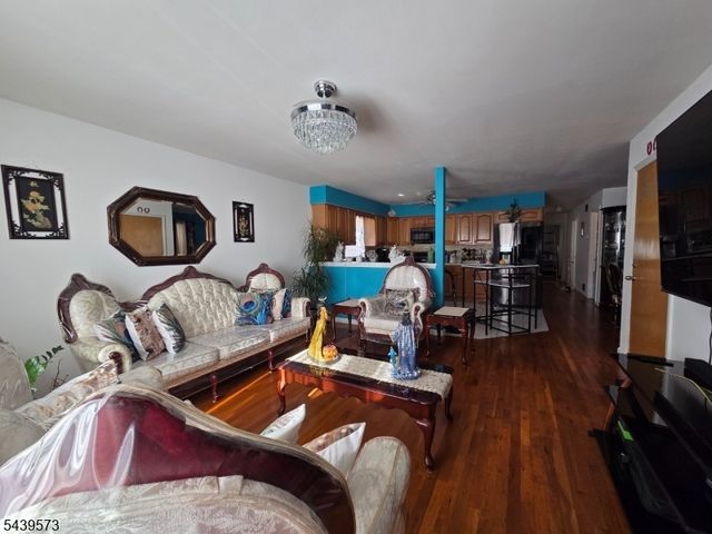493 Broadway, Newark City, NJ 07104