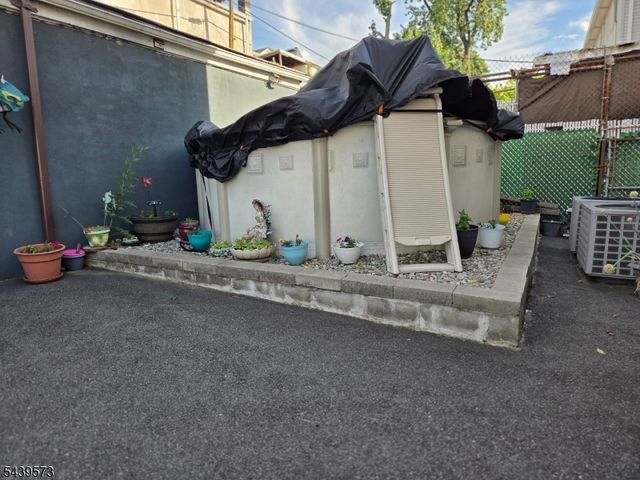 493 Broadway, Newark City, NJ 07104