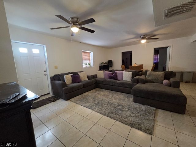 493 Broadway, Newark City, NJ 07104