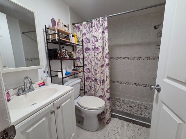 493 Broadway, Newark City, NJ 07104