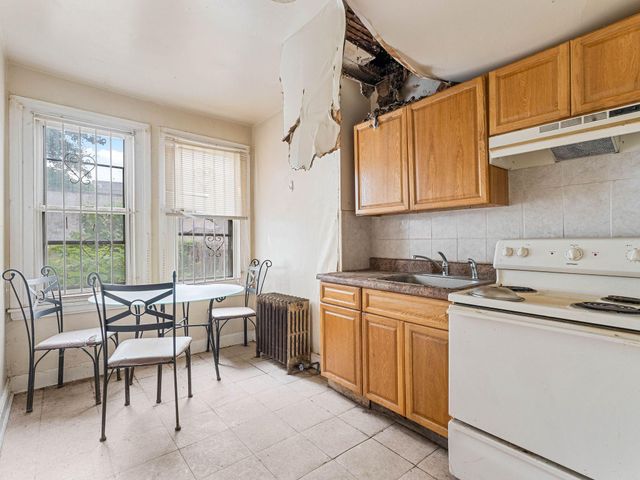 2310 N 9TH ST, Philadelphia, PA 19133