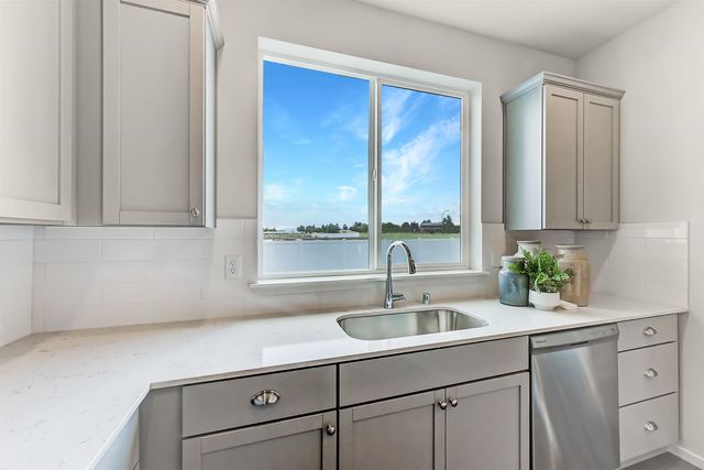 16538 E 31st Ln, Spokane Valley, WA 99037