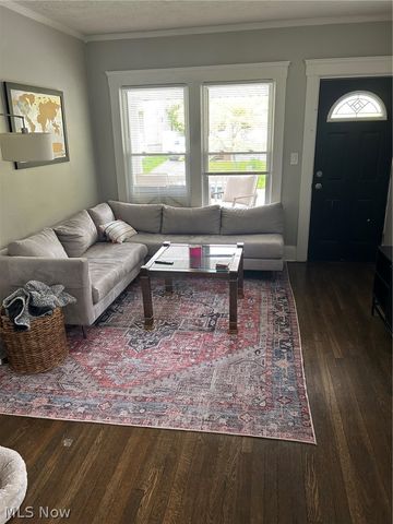 1479 Hopkins Avenue, Lakewood, OH 44107