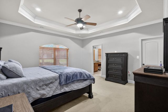 8021 Highway 12, Orange, TX 77632