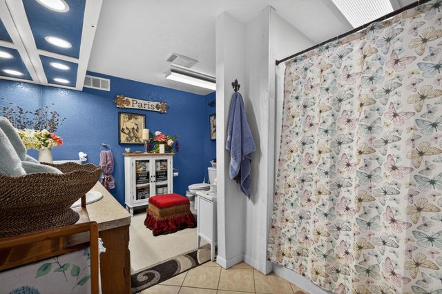 8021 Highway 12, Orange, TX 77632