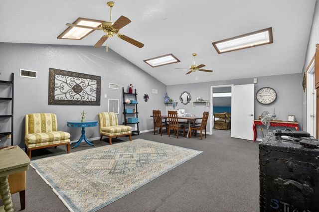 8021 Highway 12, Orange, TX 77632