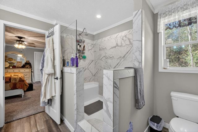 8021 Highway 12, Orange, TX 77632