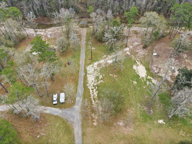 8021 Highway 12, Orange, TX 77632