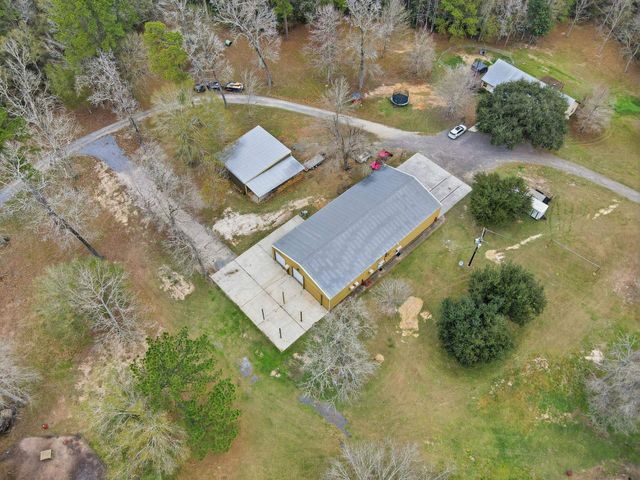 8021 Highway 12, Orange, TX 77632