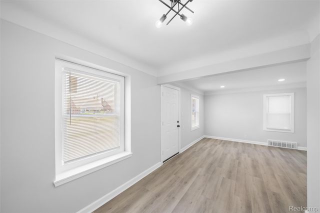 14441 Carlisle Street, Detroit, MI 48205
