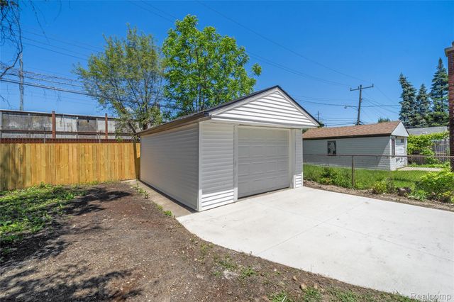 14441 Carlisle Street, Detroit, MI 48205