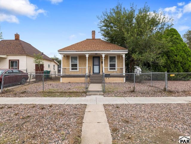 1121 Cypress St, Pueblo, CO 81004