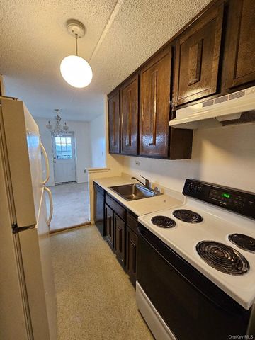 160 ACADEMY Street 3N, Poughkeepsie, NY 12601
